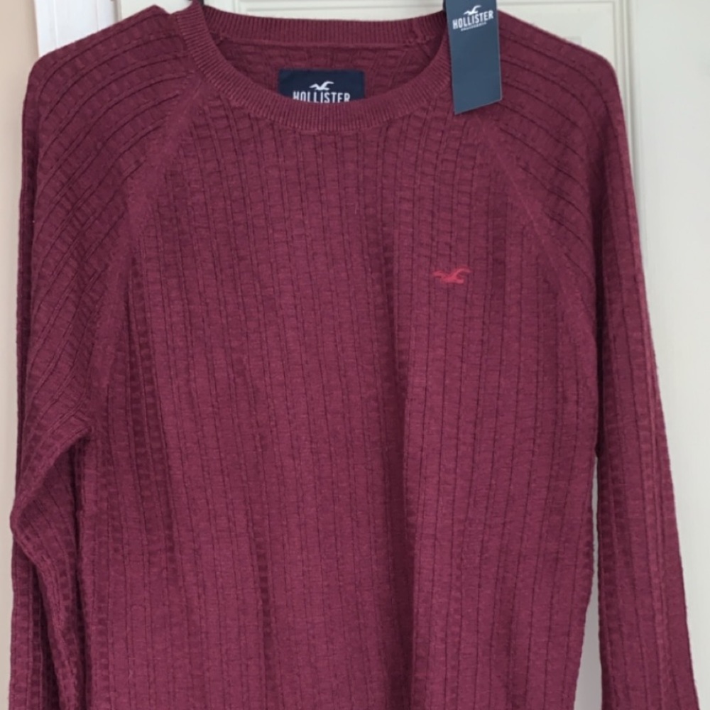 Hollister Men’s Burgundy Crewneck Sweater L